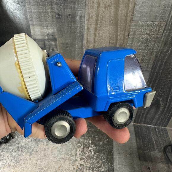 VINTAGE BUDDY L BLUE TILTING CEMENT MIXER TRUCK Made In Japan Nice - Picture 4 of 9